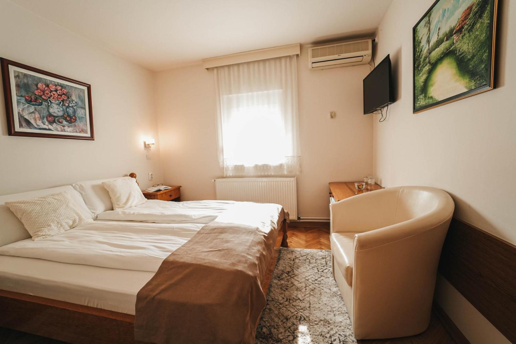 B&B Passage Sremska Mitrovica Extérieur photo